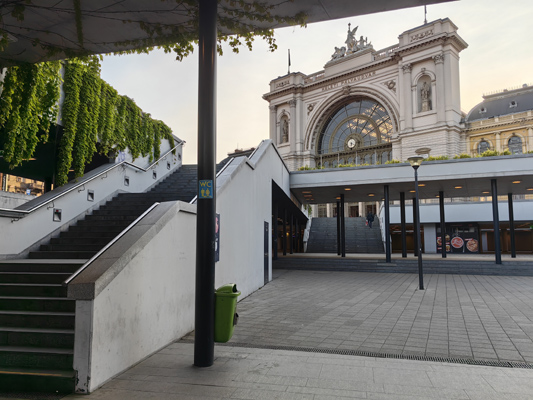 Budapest, M2 metró, Keleti pályaudvar, bélyegkép