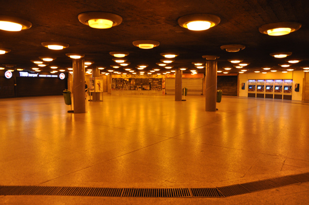 Budapest, M3 metró, Újpest-központ, bélyegkép