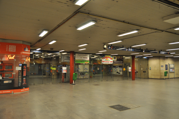Budapest, M3 metró, Göncz Árpád városközpont, bélyegkép