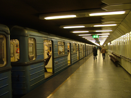 Budapest, M3 metró, Dózsa György út, bélyegkép