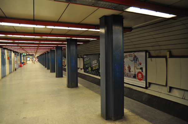 Budapest, M3 metró, Nyugati pályaudvar, bélyegkép