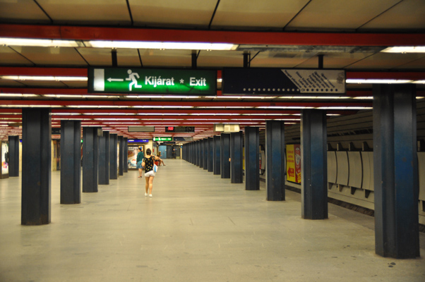 Budapest, M3 metró, Nyugati pályaudvar, bélyegkép